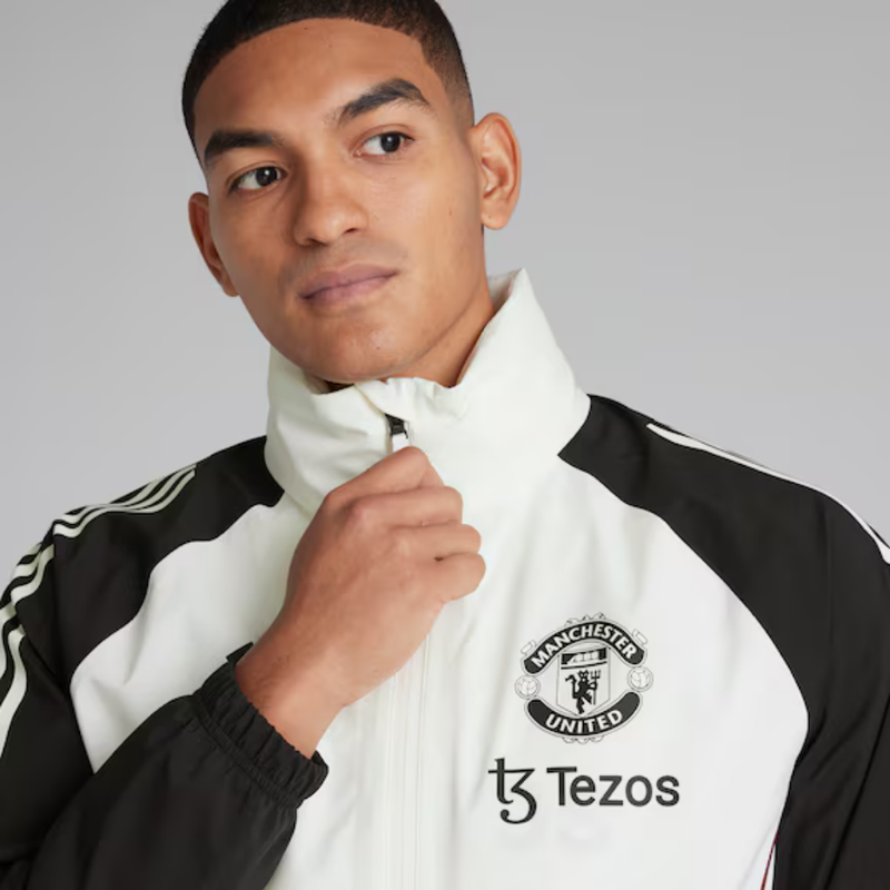 Manchester United Tiro 24 Rain Jacket White